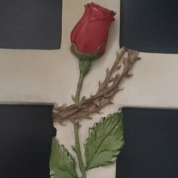 Decorative Cross with Red Rose Accent Deuteronomy Bible Quote 30:19-20 - Picture 3 of 11